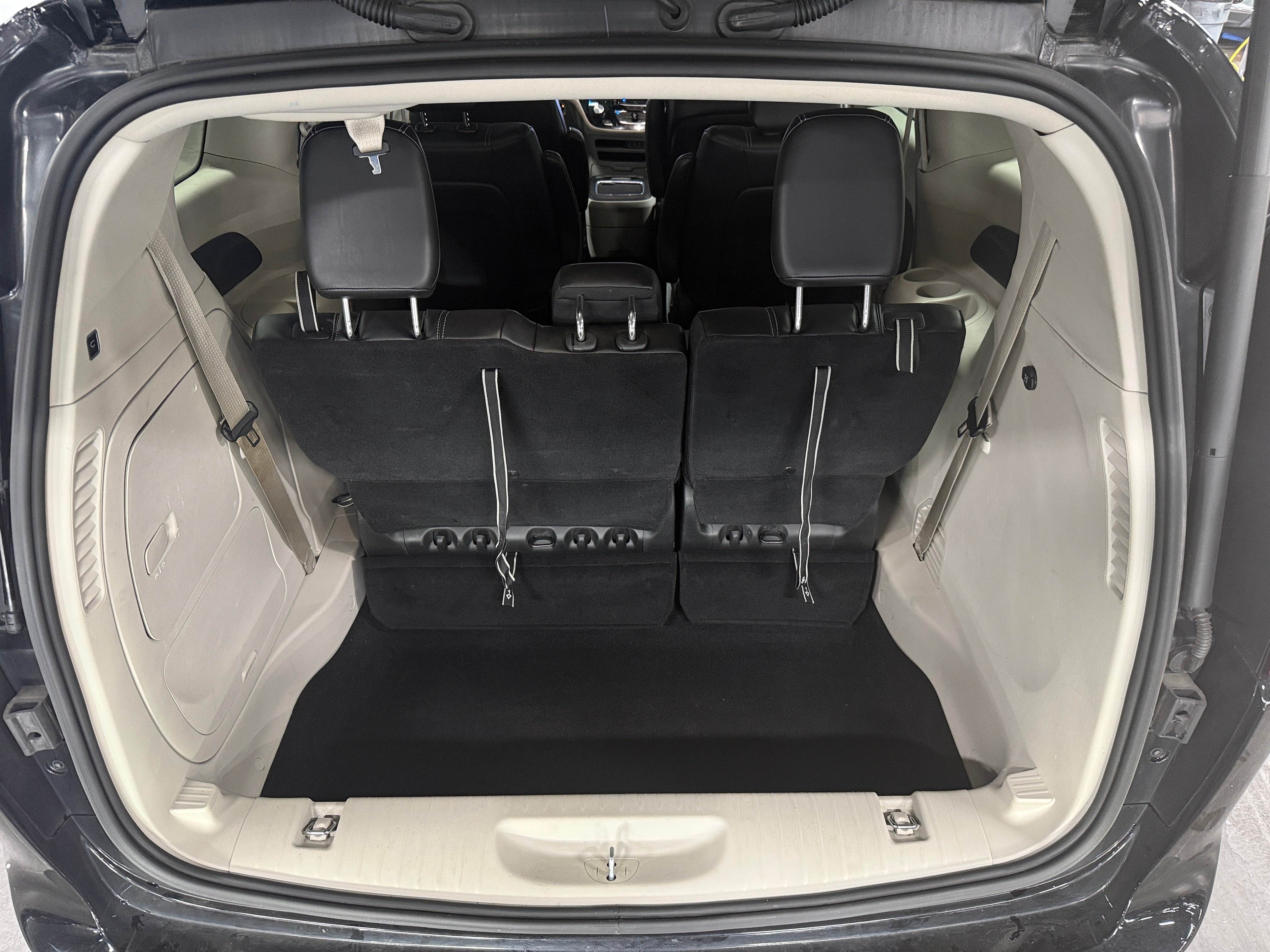 chrysler pacifica phev 2024 2C4RC1S76RR144850 image chrysler pacifica phev 2024 2C4RC1S76RR144850 image